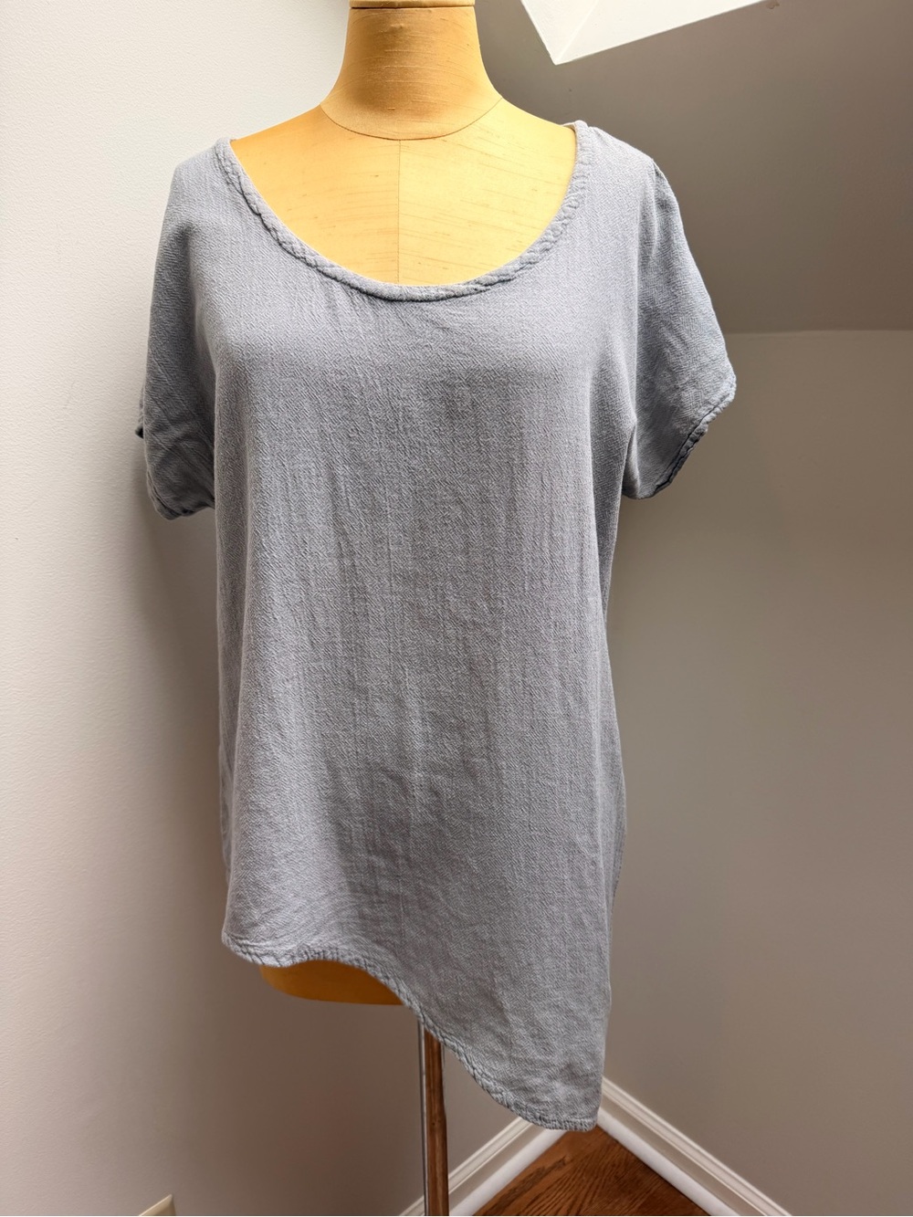 Oh My Gauze! Light Gray Scoop Neck Asymmetric Short Sleeve Top 100% Cotton O/S